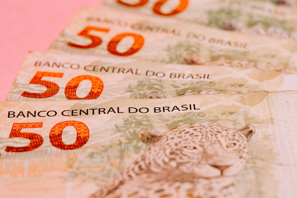 Dívida pública bruta do Brasil fica em 80,4% do PIB em abril, aponta BC - 29/05/2026 - Economia