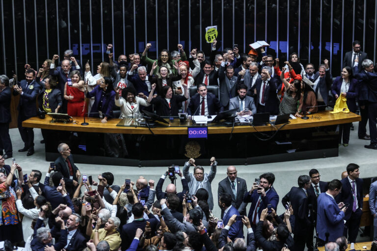 PEC do fim da 6x1: Veja como votaram deputados - 28/05/2026 - Economia