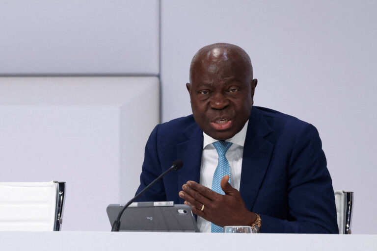 Lucros da IA devem beneficiar trabalhadores, diz diretor-geral de agência da ONU - 01/06/2026 - Economia